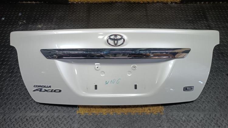 Крышка багажника Тойота Королла Аксио в Чебоксарах 106946