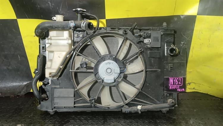 Радиатор основной Тойота Аква в Чебоксарах 116562