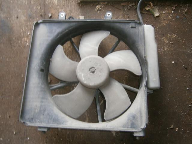 Диффузор радиатора Хонда Фит в Чебоксарах 24029