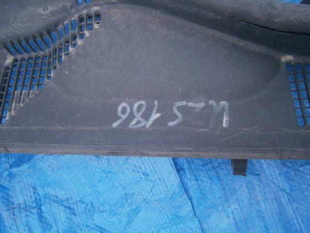 Решетка под лобовое стекло Тойота Краун в Чебоксарах 25698