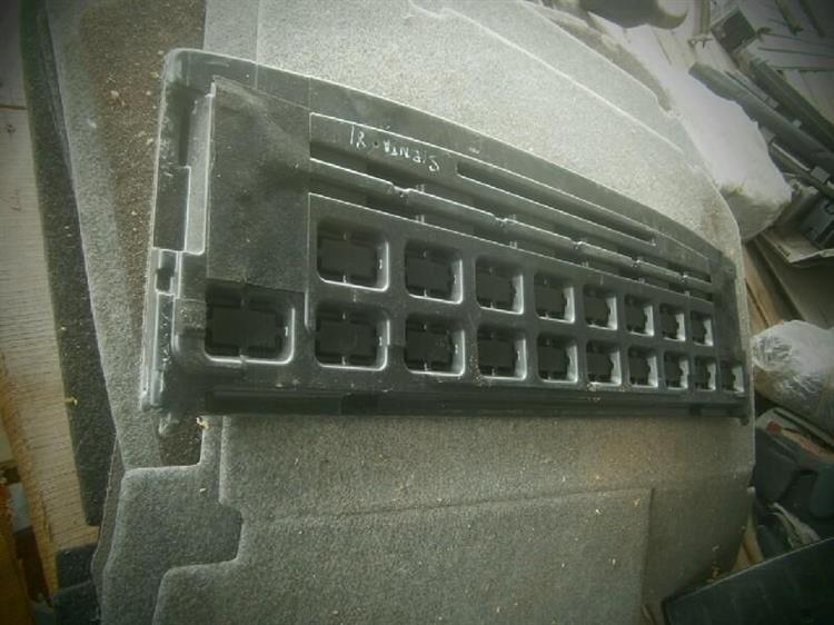 Полка багажника Тойота Сиента в Чебоксарах 77566